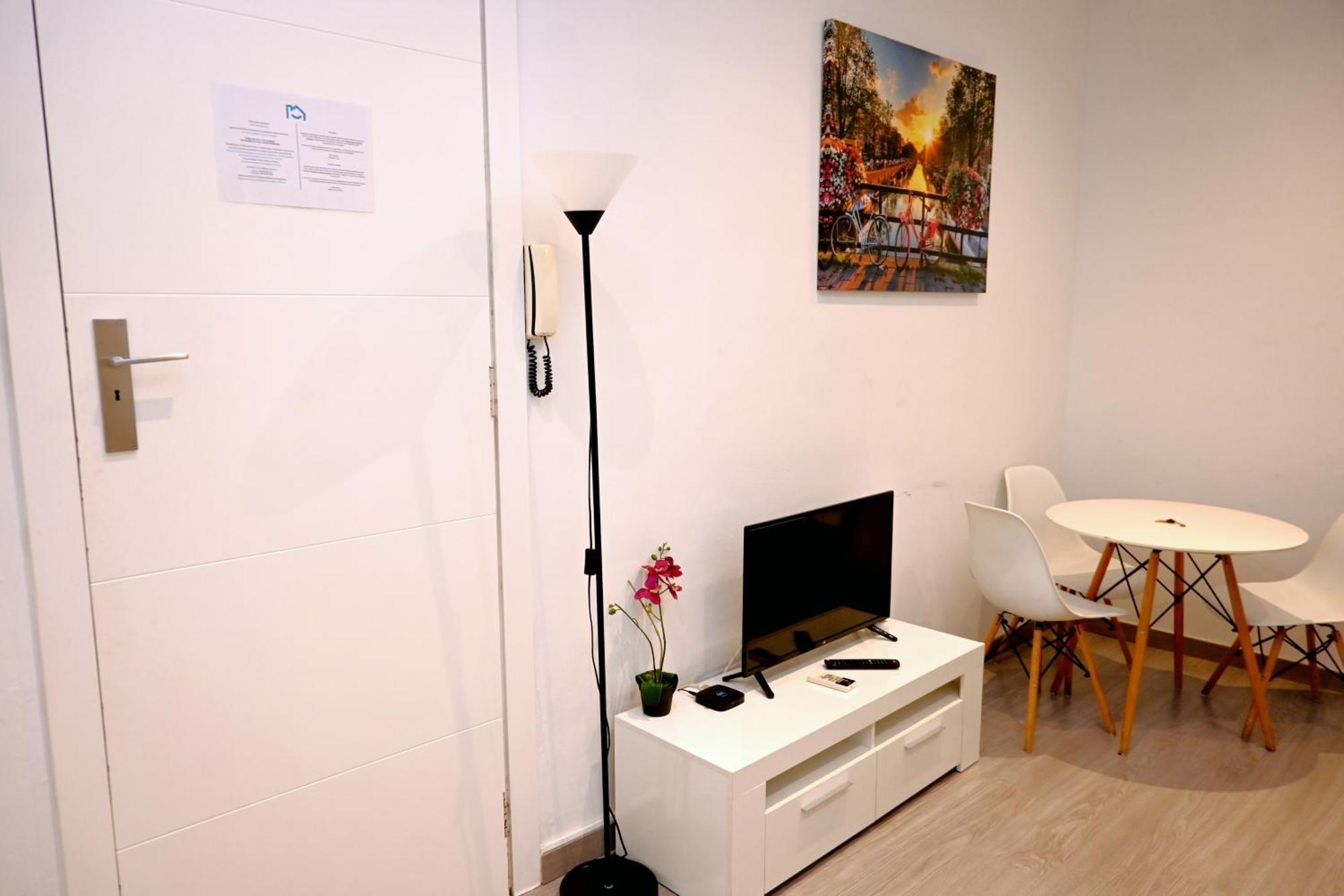 Homenfun Barcelona Les Corts Екстер'єр фото
